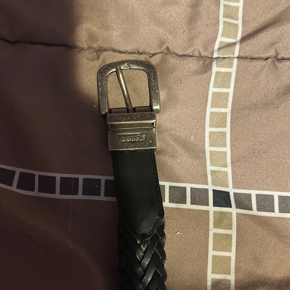 Black Levi’s belt